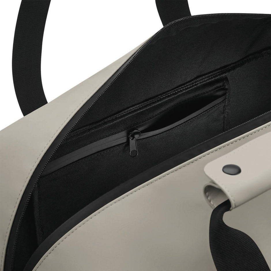 BG338 - Sac de voyage en polyuréthane mat BagBase®