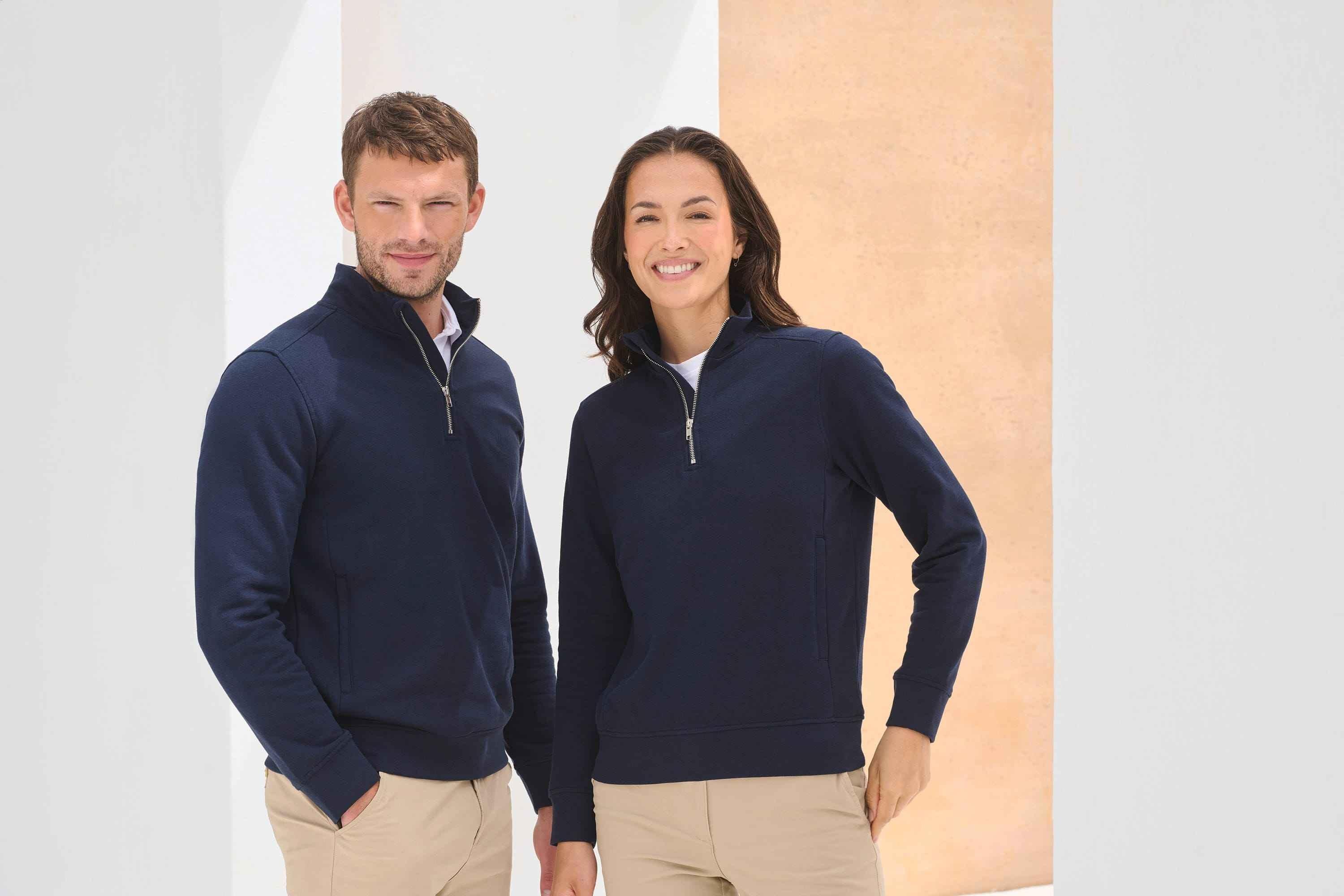 H842 - Sweat-shirt col zippé unisexe - Occifloc