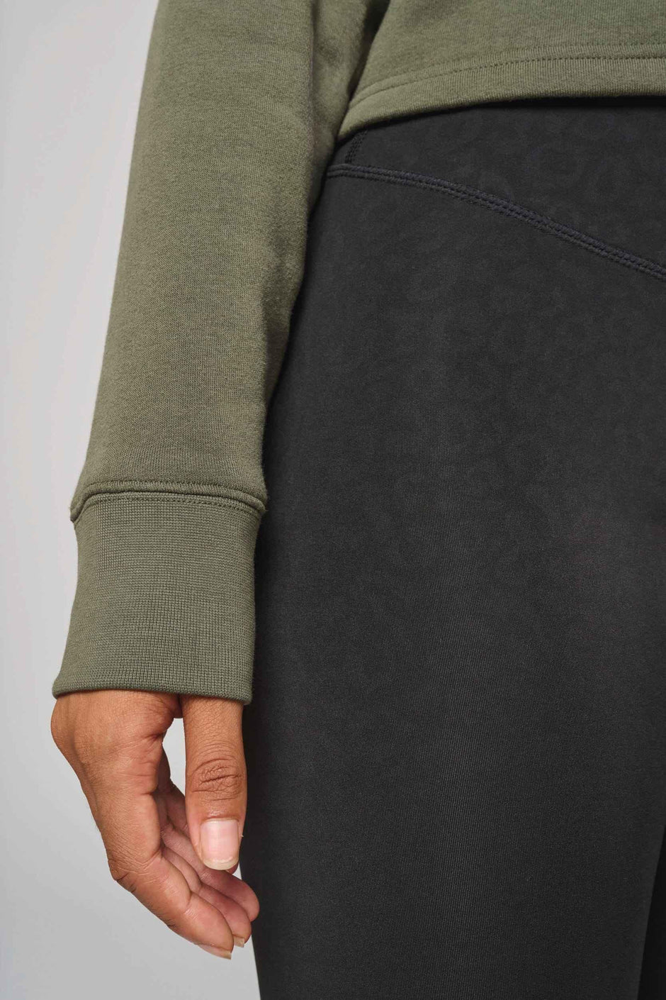 PA395 - Sweat-shirt crop col rond femme - Occifloc