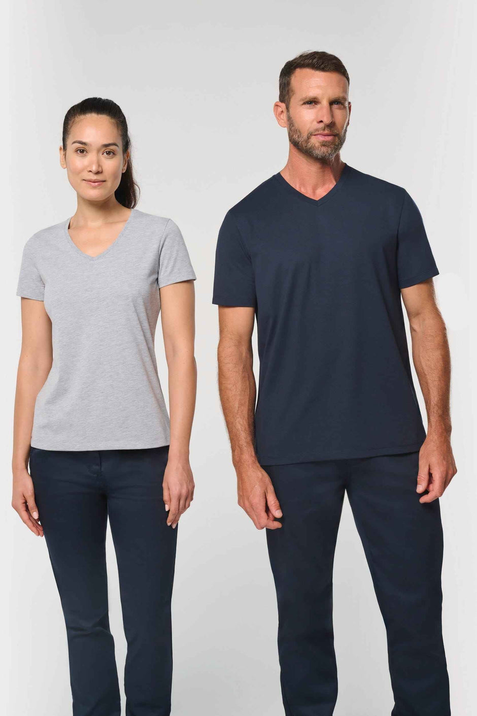 WK317 - T-shirt écoresponsable col V antibactérien femme WK. Designed To Work