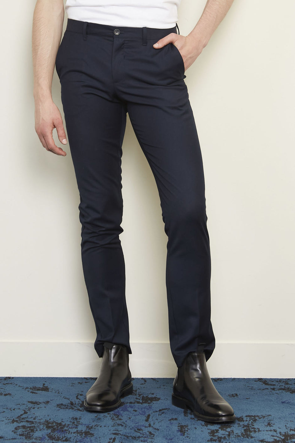 Pantalon homme NEOBLU GABIN, élégant et confortable.