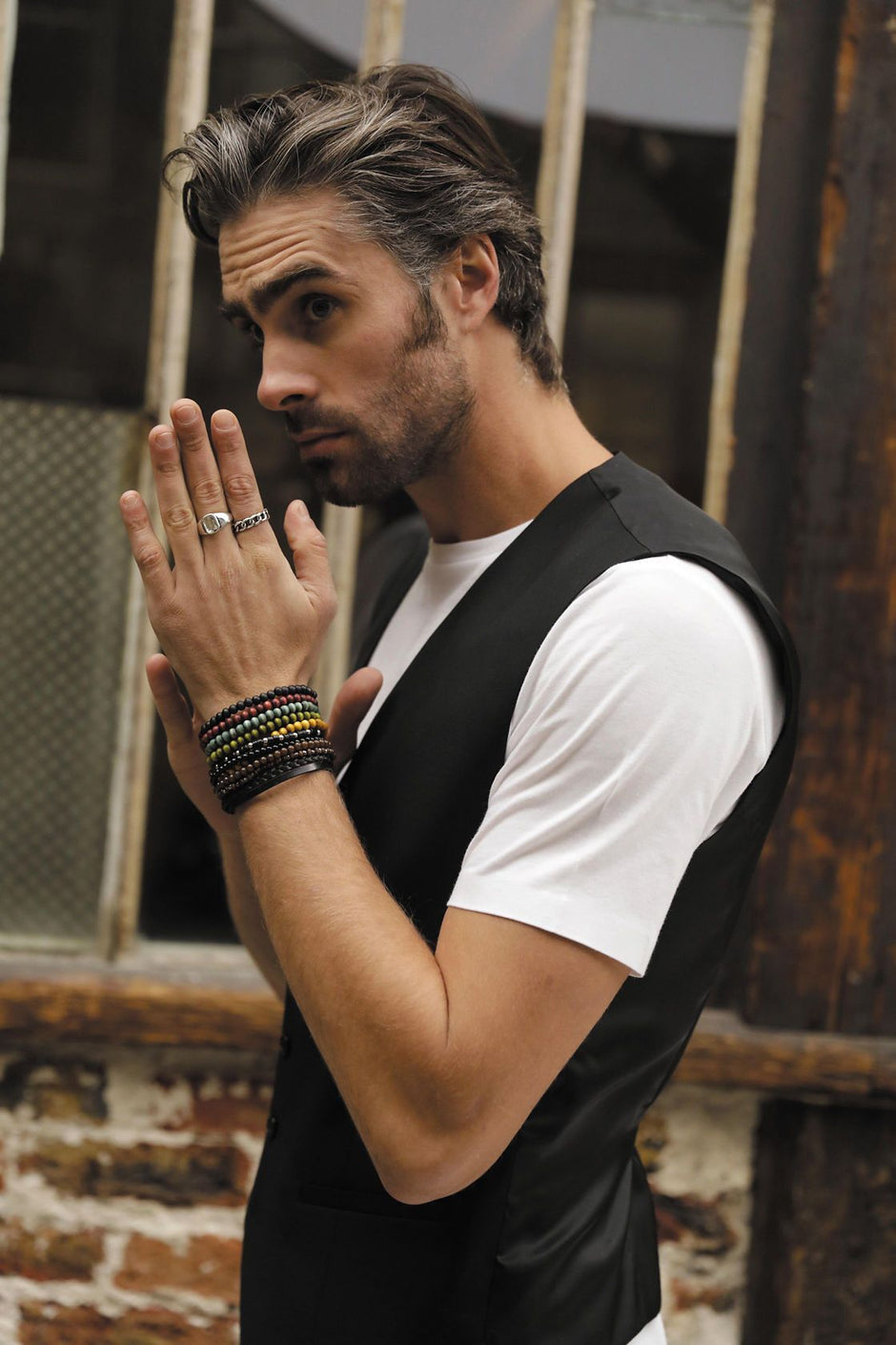 Gilet de costume NEOBLU MAX MEN, élégant et moderne.