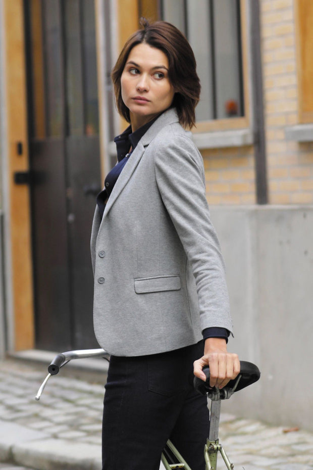 Blazer NEOBLU MARCEL WOMEN: élégant et confortable.